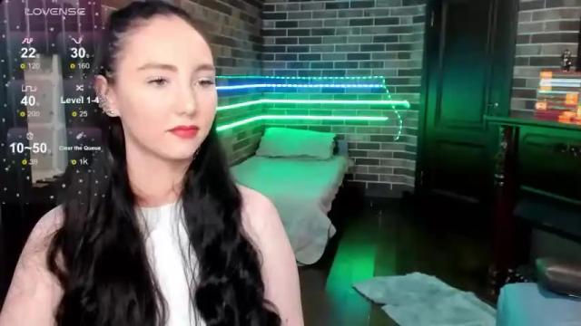 Image 8 of valkyrie_fiera Stream on Chaturbate on 15 months ago