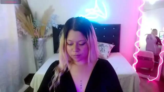 Image 4 of vallamour_tay Stream on Chaturbate on 14 months ago