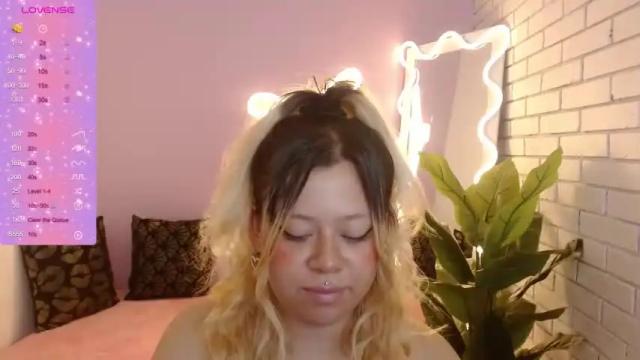 Thumbnail 2, vallamour_tay's Stream at Chaturbate, 14 months ago