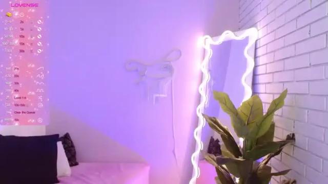 Image 11 of vallamour_tay Stream on Chaturbate on 14 months ago