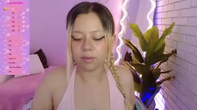 Image 6 of vallamour_tay Stream on Chaturbate on 14 months ago