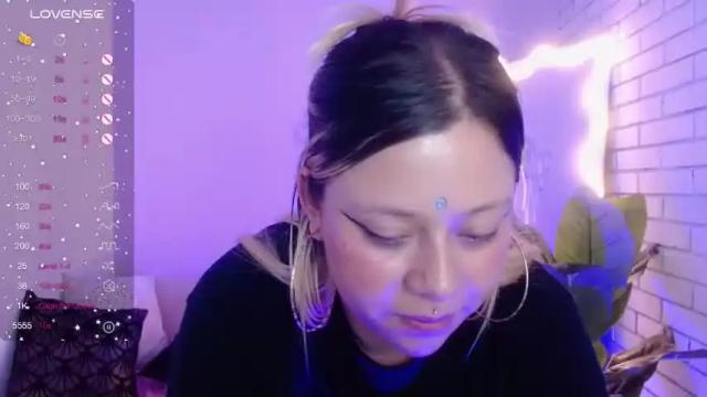 Image 6 of vallamour_tay Stream on Chaturbate on 13 months ago