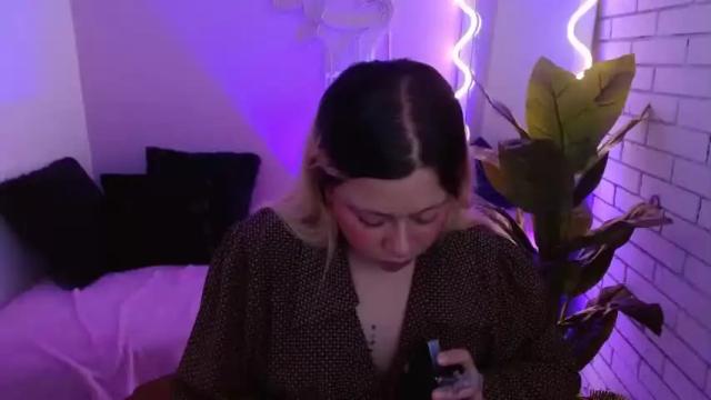 Thumbnail 1, vallamour_tay's Stream at Chaturbate, 13 months ago