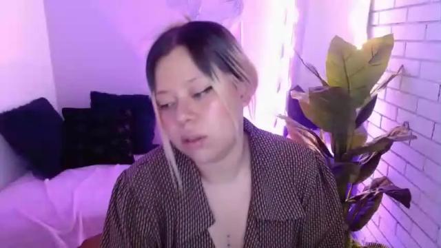 Image 3 of vallamour_tay Stream on Chaturbate on 13 months ago