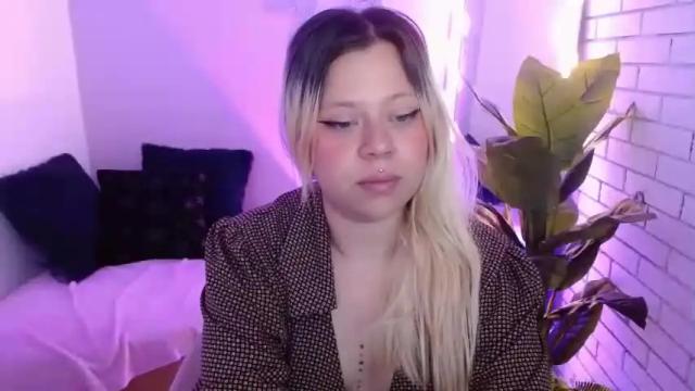Thumbnail 3, vallamour_tay's Stream at Chaturbate, 13 months ago