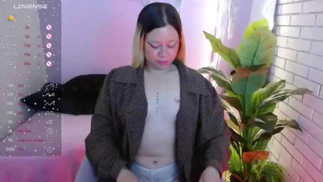 Image 10 of vallamour_tay Stream on Chaturbate on 13 months ago