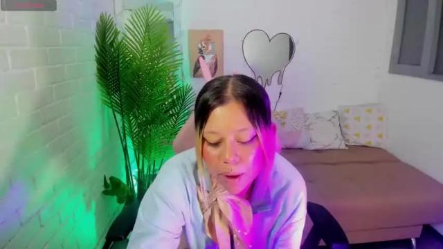 Image 6 of vallamour_tay Stream on Chaturbate on 13 months ago