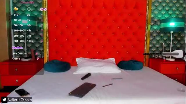 Image 4 of valleriejonnes Stream on Chaturbate on 1 month ago