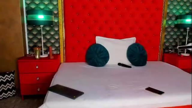 Image 8 of valleriejonnes Stream on Chaturbate on 1 month ago