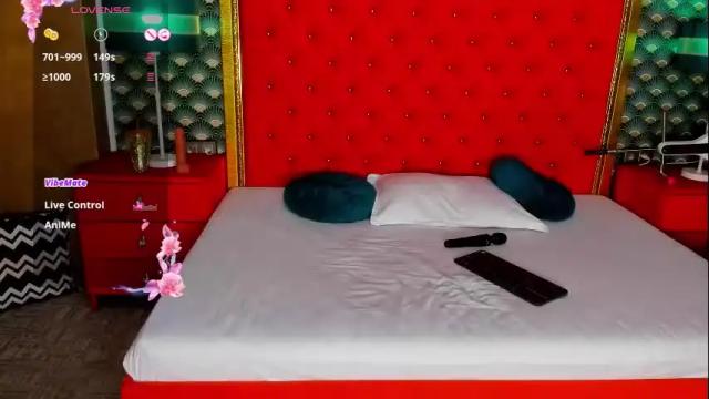 Image 11 of valleriejonnes Stream on Chaturbate on 1 month ago