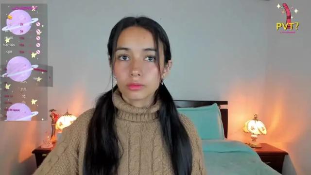 Image 2 of vallery_evanss Stream on Chaturbate on 16 months ago