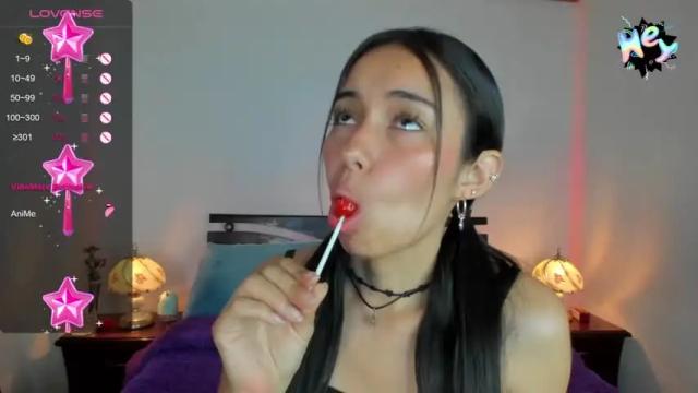 Image 12 of vallery_evanss Stream on Chaturbate on 14 months ago