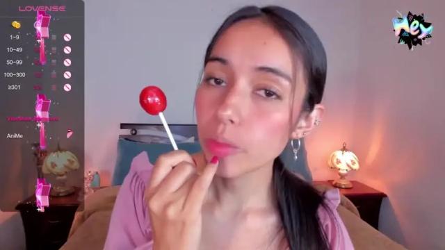 Image 12 of vallery_evanss Stream on Chaturbate on 13 months ago