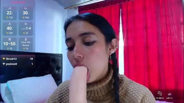 Image 6 of vallery_evanss Stream on Chaturbate on 2 months ago