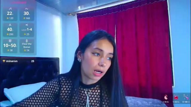 Image 4 of vallery_evanss Stream on Chaturbate on 1 month ago