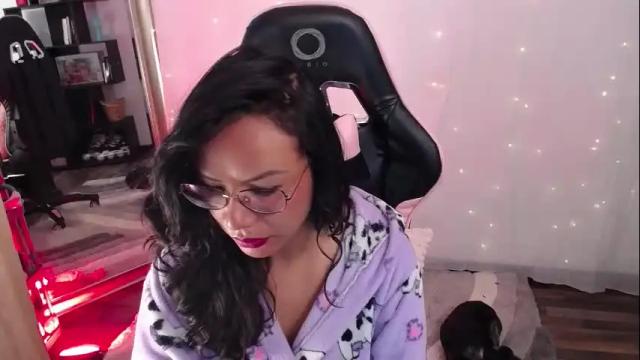 Image 2 of valleryc Stream on Chaturbate on 2 months ago