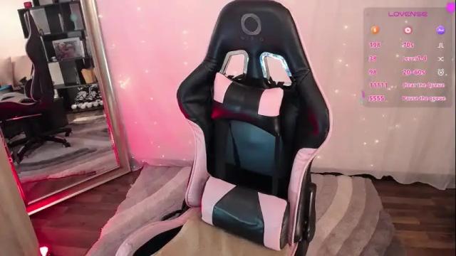 Image 3 of valleryc Stream on Chaturbate on 2 months ago