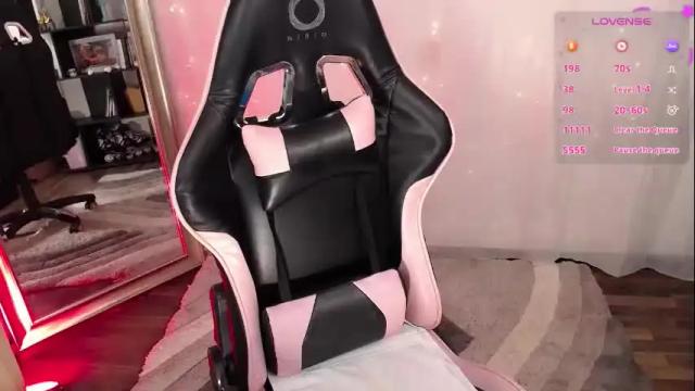 Image 11 of valleryc Stream on Chaturbate on 1 month ago