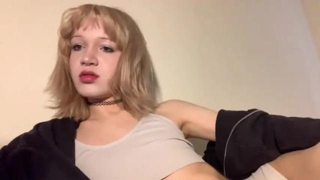 Thumbnail 2, valleyofthed0lls's Stream at Chaturbate, 15 months ago