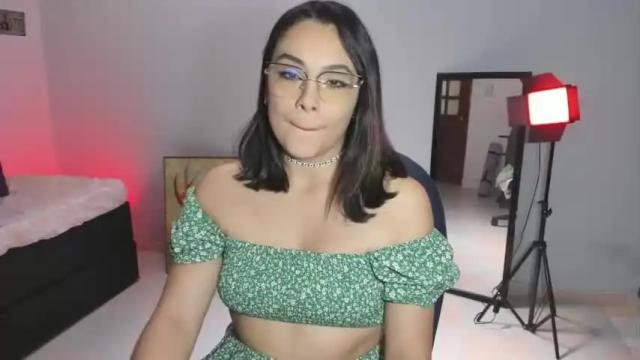 Image 12 of vallolet_marcks Stream on Chaturbate on 16 months ago