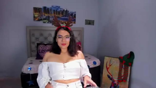 Image 7 of vallolet_marcks Stream on Chaturbate on 16 months ago