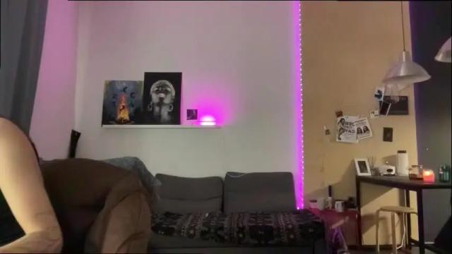 Image 2 of valorant_girl Stream on Chaturbate on 21 days ago