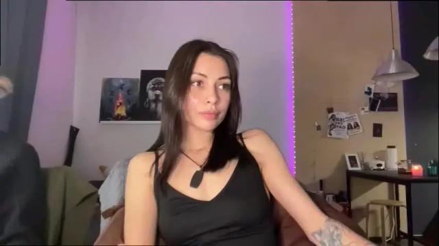 Image 6 of valorant_girl Stream on Chaturbate on 21 days ago