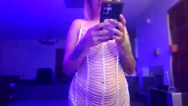 Image 12 of valoriepeaches Stream on Chaturbate on 28 days ago