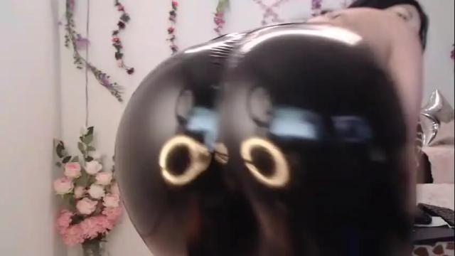 Image 6 of valquiria_sirgun Stream on Chaturbate on 2 days ago