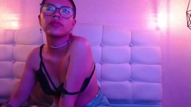 Image 7 of valu_8 Stream on Chaturbate on 15 months ago