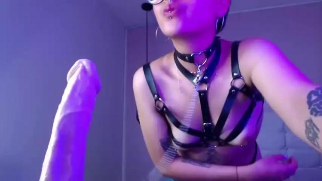 Image 10 of valu_8 Stream on Chaturbate on 13 months ago