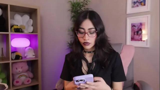 Image 3 of vampy_dolll Stream on Chaturbate on 1 month ago