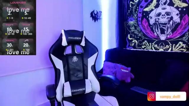 Image 12 of vampy_dolll Stream on Chaturbate on 21 days ago
