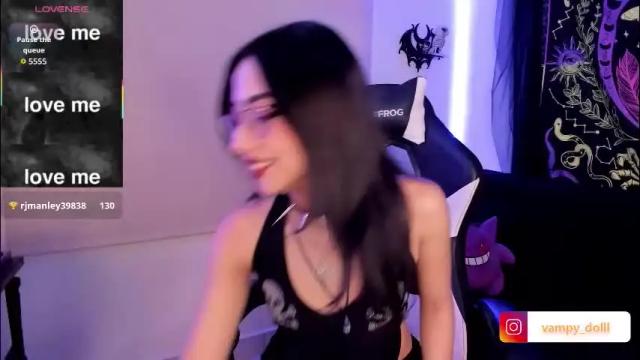 Image 3 of vampy_dolll Stream on Chaturbate on 2 months ago