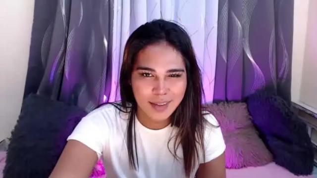 Image 2 of vampy_ebony_laxine Stream on Chaturbate on 15 months ago