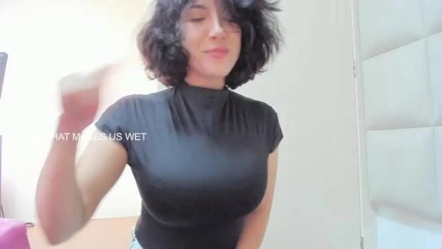 Image 3 of vanandjuani Stream on Chaturbate on 1 month ago