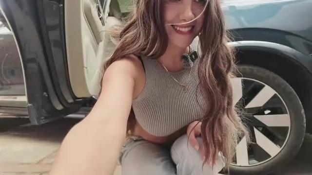 Image 11 of vanandjuani Stream on Chaturbate on 27 days ago