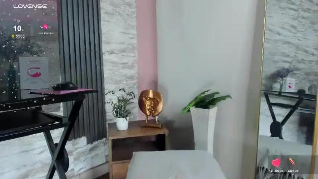 Image 4 of vanee_cruz Stream on Chaturbate on 2 months ago