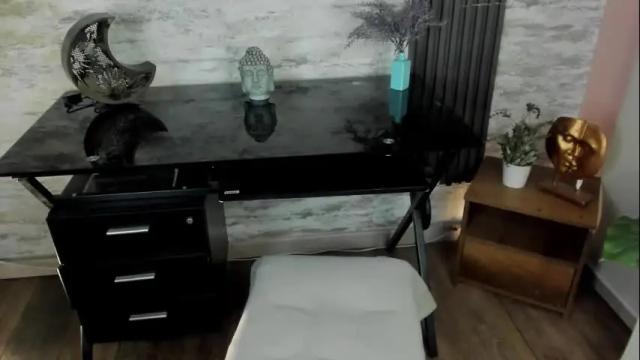 Image 6 of vanee_cruz Stream on Chaturbate on 1 month ago