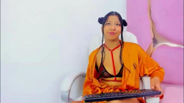 Image 2 of vanelin18 Stream on Chaturbate on 2 months ago