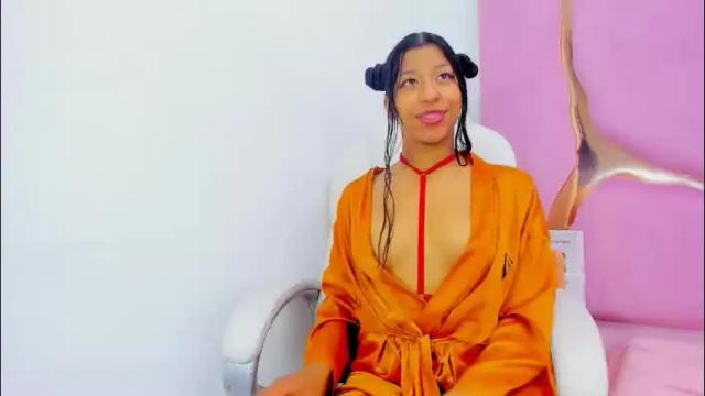 Image 4 of vanelin18 Stream on Chaturbate on 2 months ago