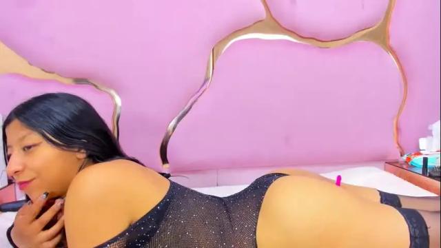 Image 8 of vanelin18 Stream on Chaturbate on 27 days ago