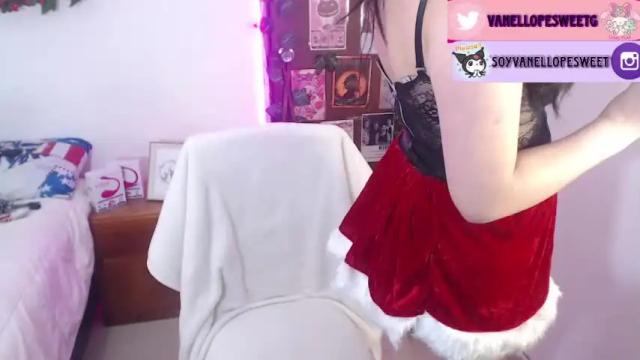 Image 2 of vanellope_sweetgirl Stream on Chaturbate on 18 months ago