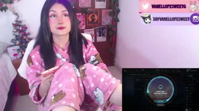 Image 12 of vanellope_sweetgirl Stream on Chaturbate on 18 months ago