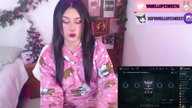 Image 2 of vanellope_sweetgirl Stream on Chaturbate on 18 months ago