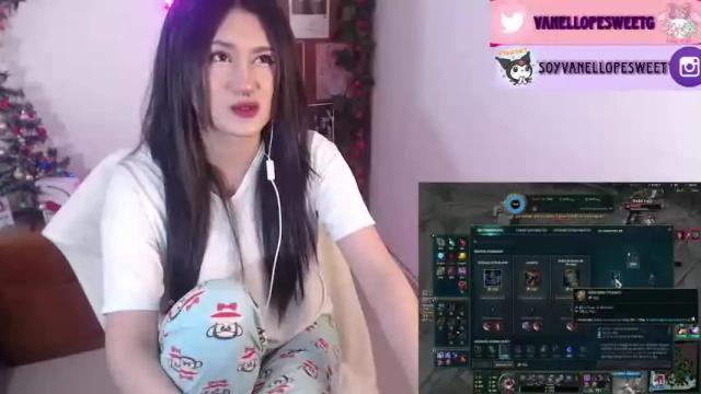 Image 8 of vanellope_sweetgirl Stream on Chaturbate on 18 months ago
