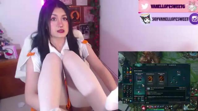 Image 2 of vanellope_sweetgirl Stream on Chaturbate on 18 months ago