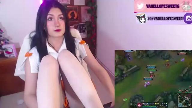 Image 3 of vanellope_sweetgirl Stream on Chaturbate on 18 months ago