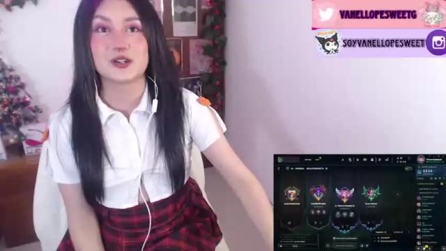 Image 12 of vanellope_sweetgirl Stream on Chaturbate on 18 months ago