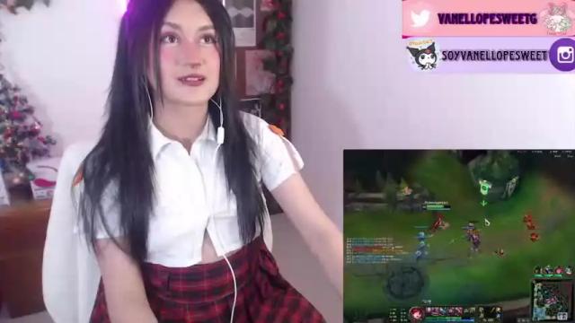 Image 4 of vanellope_sweetgirl Stream on Chaturbate on 18 months ago
